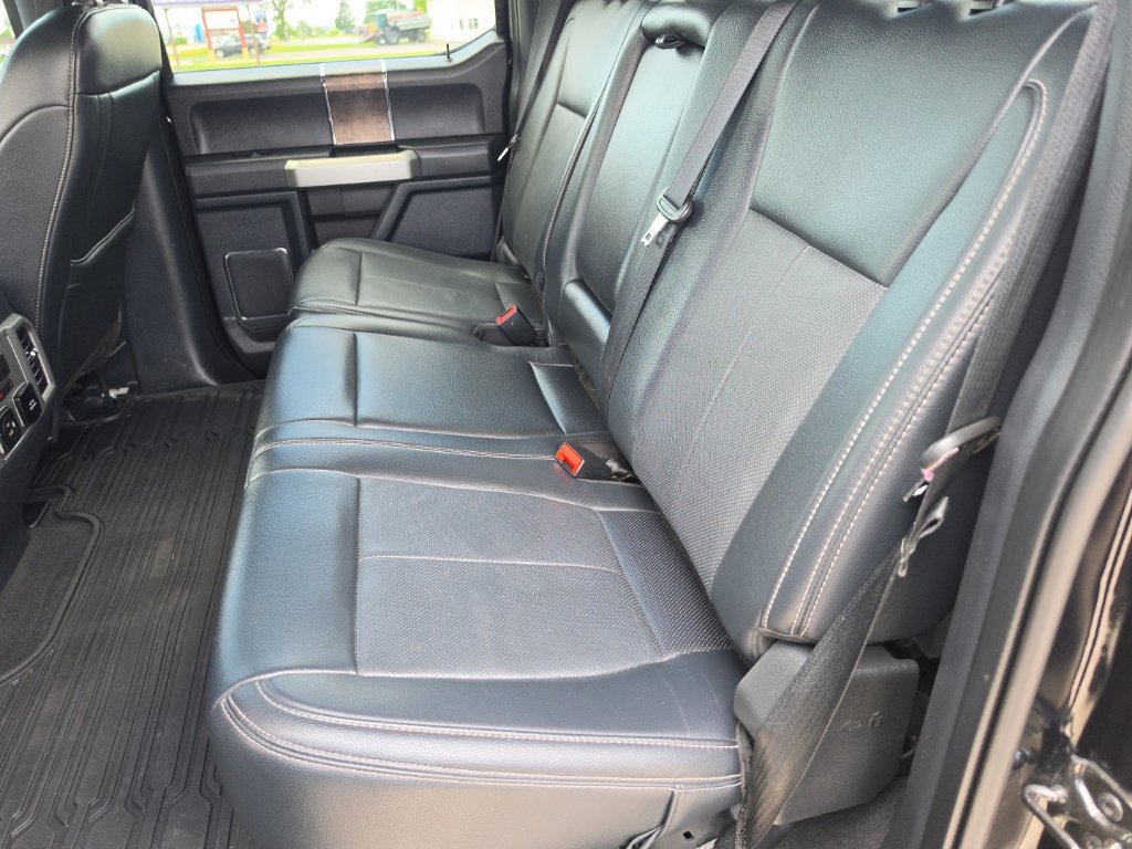 Used 2022 Ford F250 Lariat w/ Lariat Ultimate Package AWD/4WD image 32