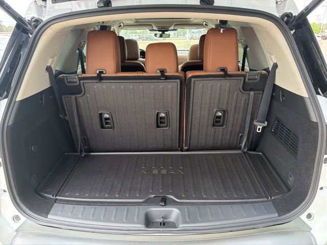 New 2026 Nissan Pathfinder Platinum image 21