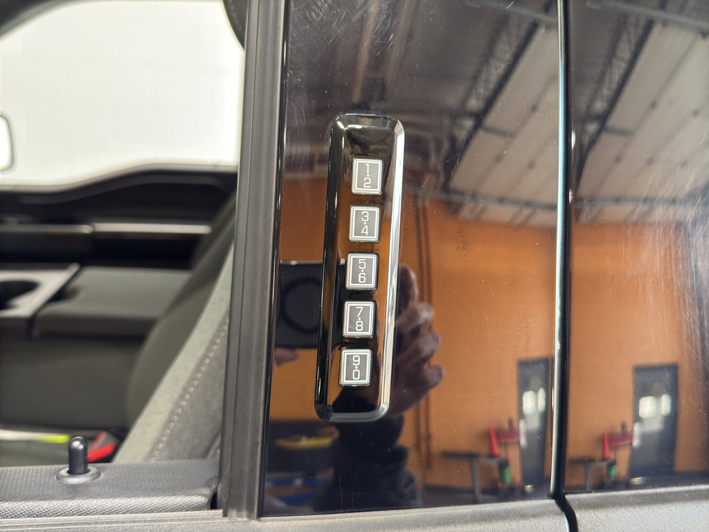 Used 2024 Ford F150 XLT image 13