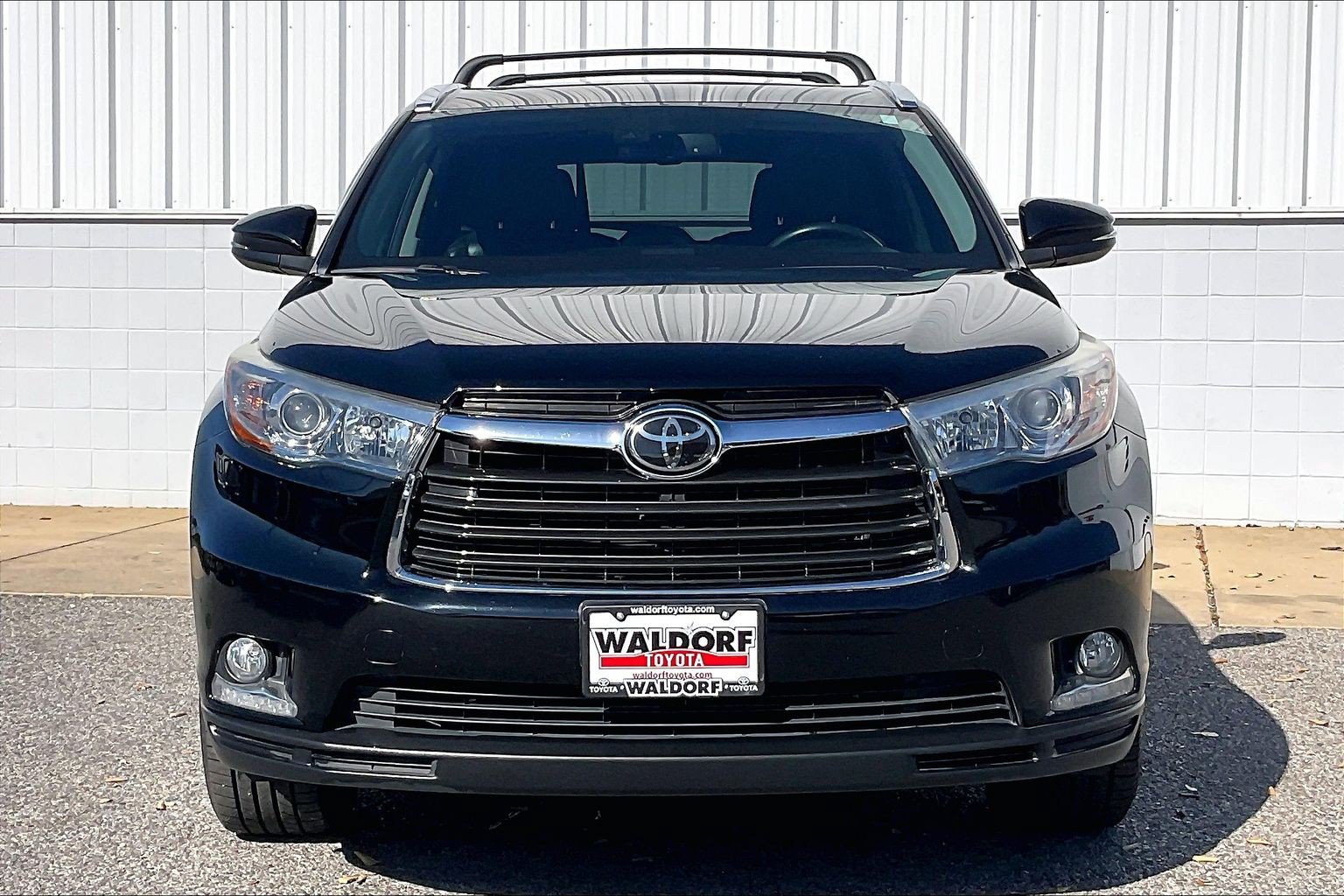 Used 2014 Toyota Highlander Limited Platinum AWD/4WD image 3