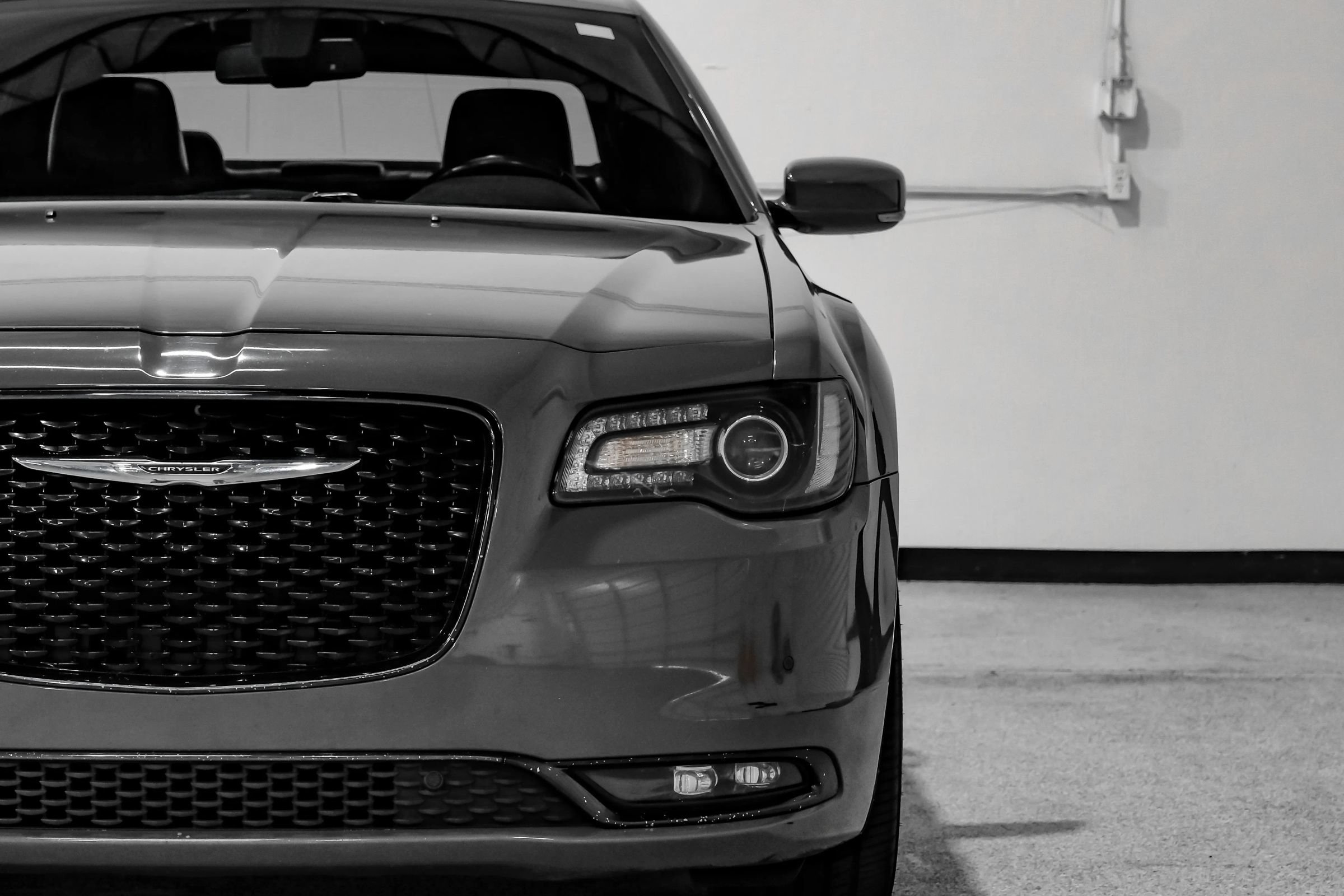 Used 2018 Chrysler 300 S w/ 300S Premium Group RWD image 62