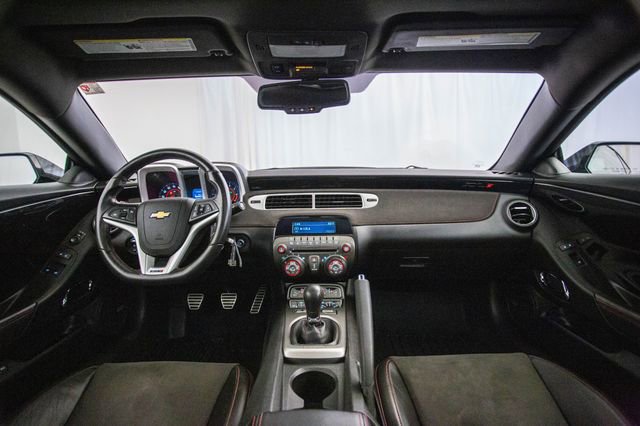 Used 2012 Chevrolet Camaro ZL1 image 12