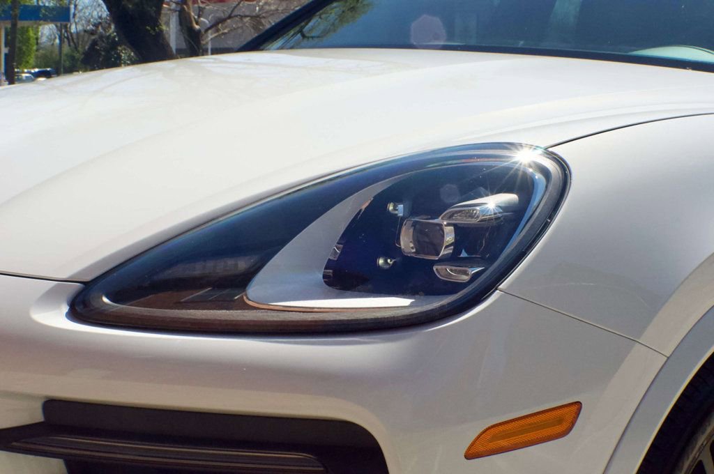 Used 2023 Porsche Cayenne Platinum Edition AWD/4WD image 9