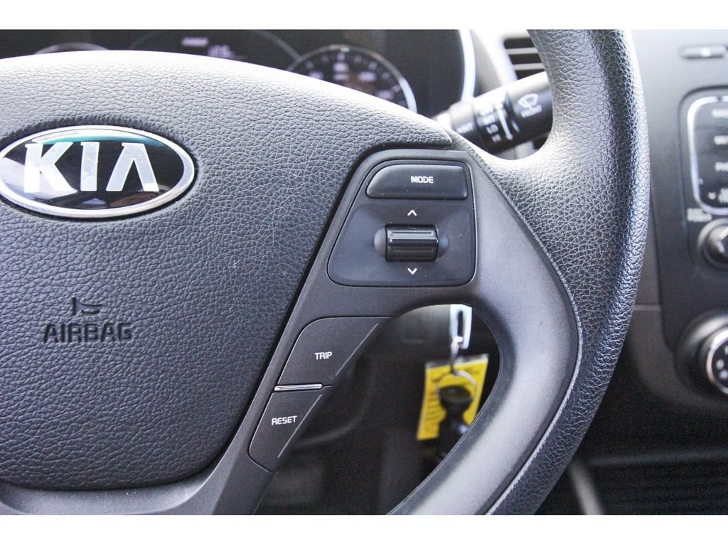 Used 2016 Kia Forte LX FWD image 16