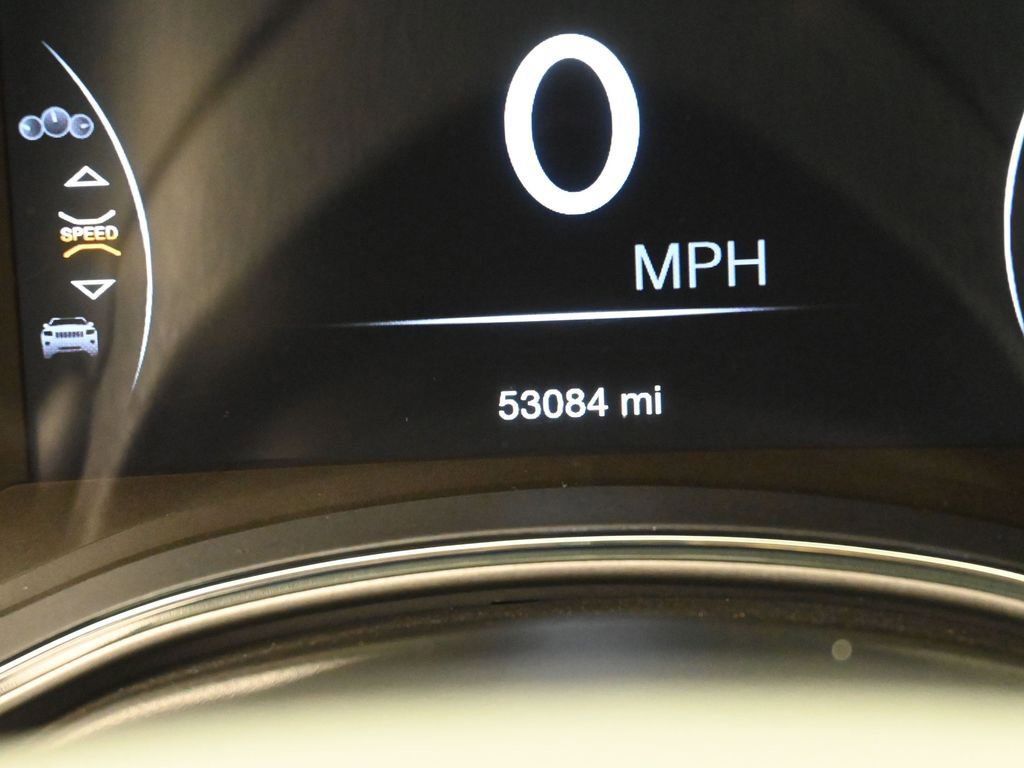 Used 2019 Jeep Grand Cherokee Altitude image 25