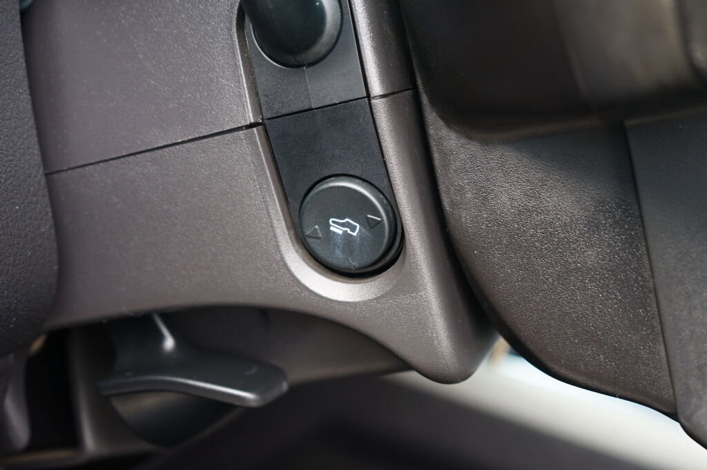 Used 2014 Ford F250 Lariat w/ Lariat Ultimate Package image 16