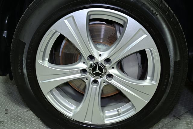 Used 2018 Mercedes-Benz GLC 300 4MATIC image 17