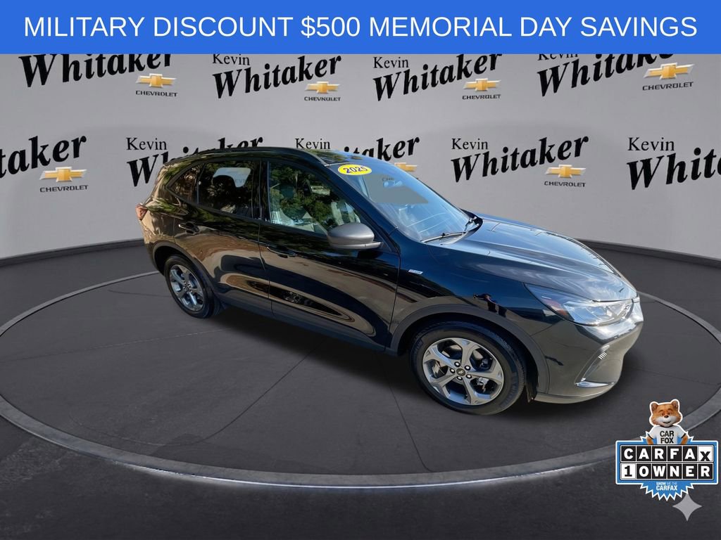 Used 2025 Ford Escape ST-Line FWD image 2