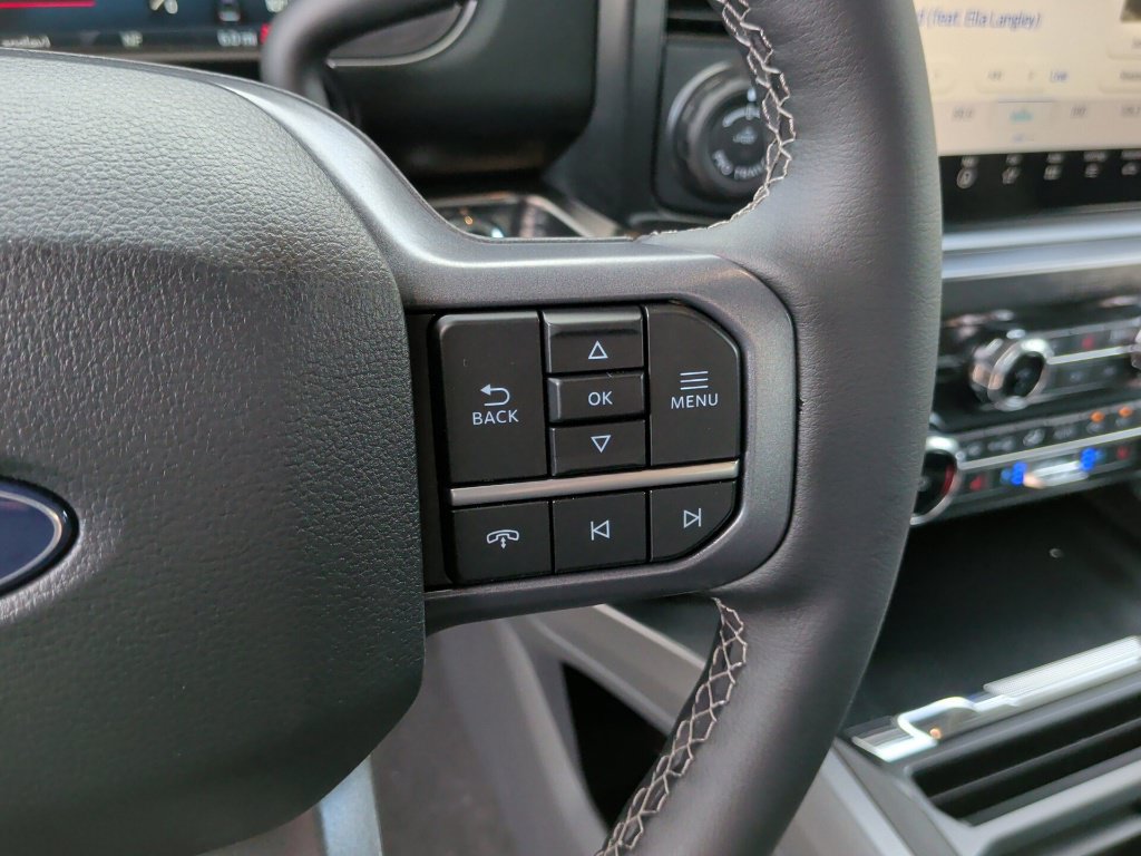 New 2027 Ford F350 Lariat w/ Black Appearance Package AWD/4WD image 20