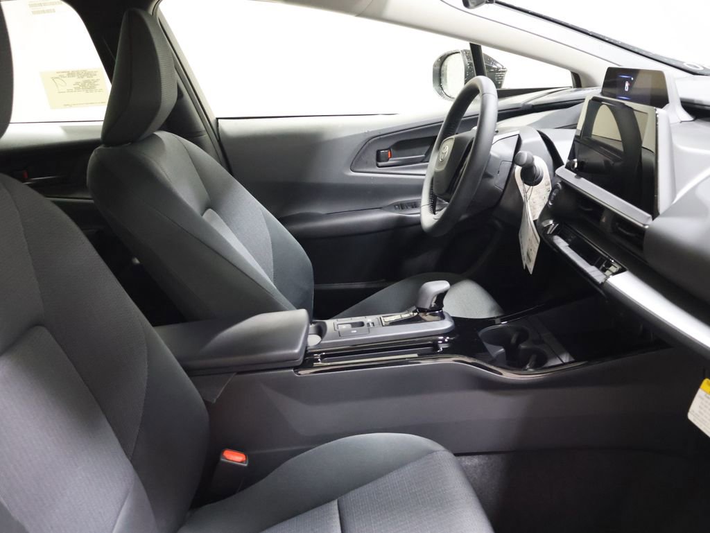 New 2026 Toyota Prius LE AWD/4WD image 19