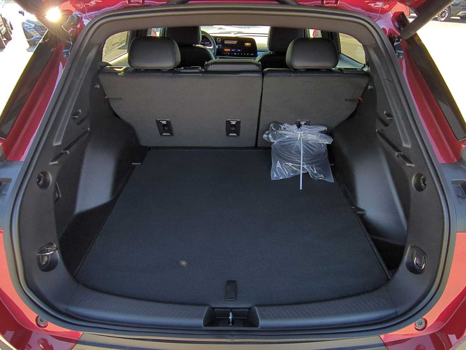 New 2026 Chevrolet Equinox EV LT AWD/4WD image 25