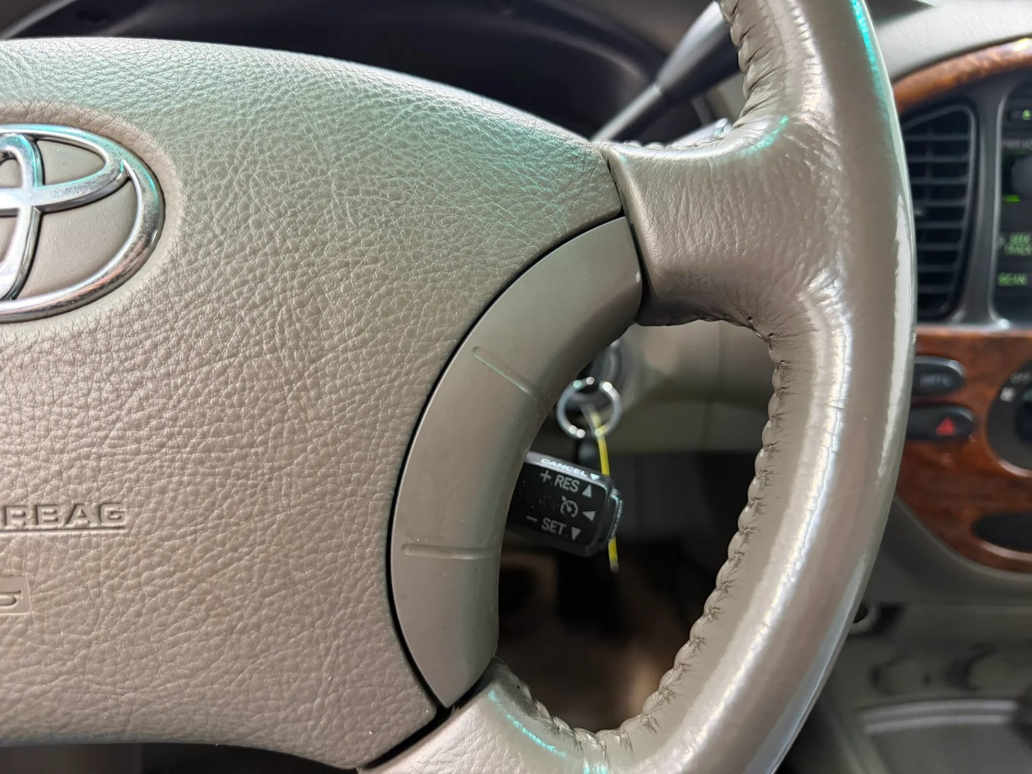 Used 2005 Toyota Tundra SR5 w/ All Weather Guard Pkg AWD/4WD image 32