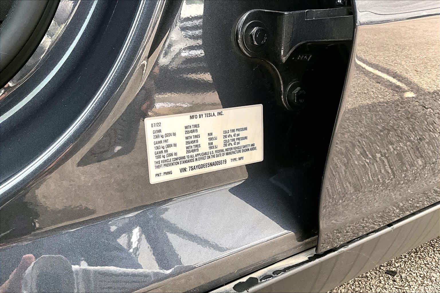 Used 2022 Tesla Model Y Long Range AWD/4WD image 32