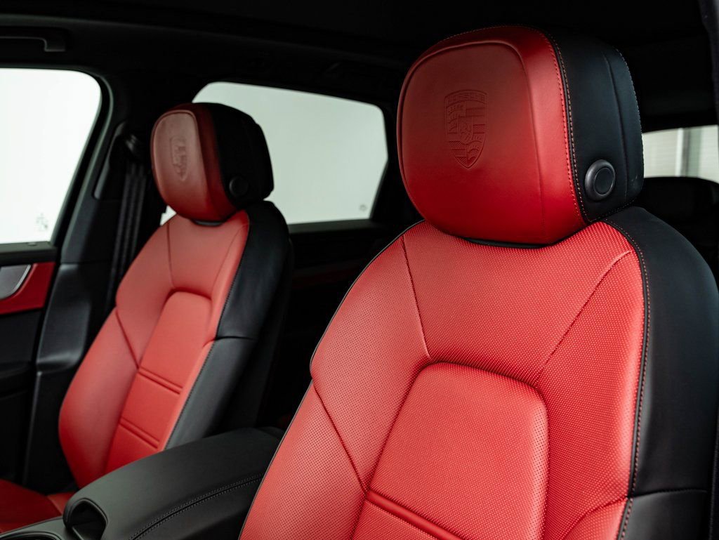 New 2026 Porsche Cayenne image 23