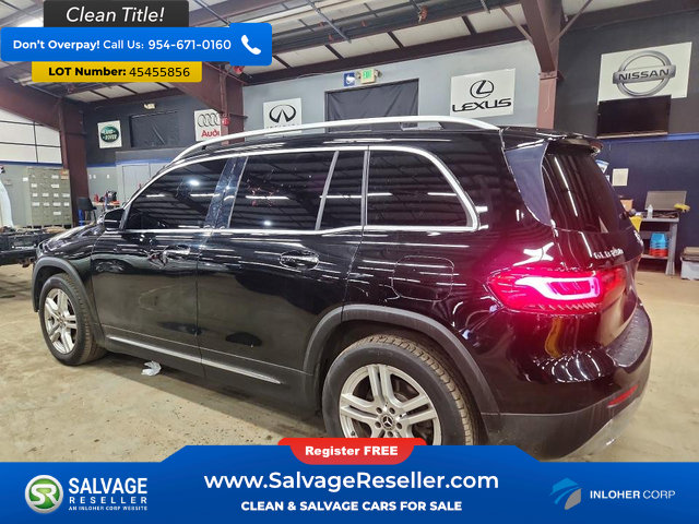 Used 2021 Mercedes-Benz GLB 250 4MATIC image 3