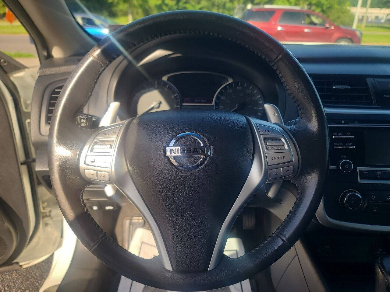 Used 2017 Nissan Altima 2.5 SR w/ Midnight Edition Package FWD image 15