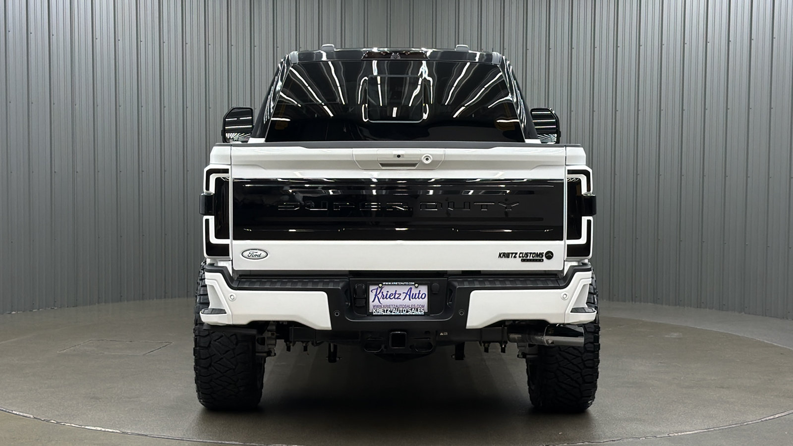 Used 2026 Ford F250 Platinum w/ FX4 Off-Road Package AWD/4WD image 4