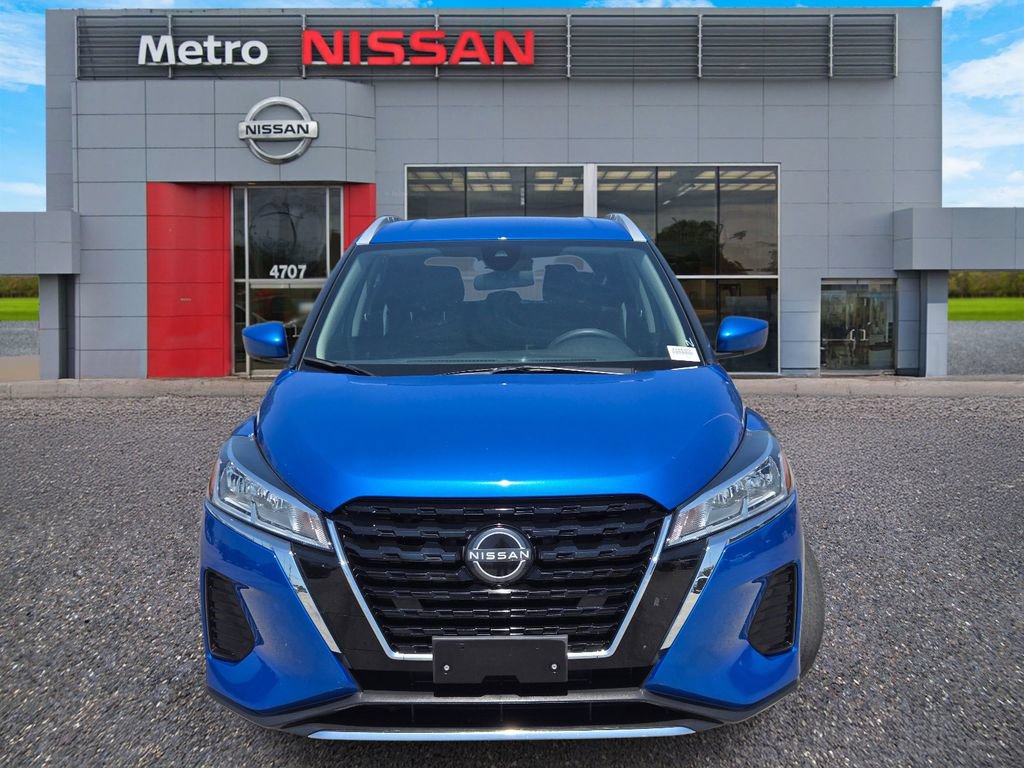 Certified 2024 Nissan Kicks SV FWD image 2