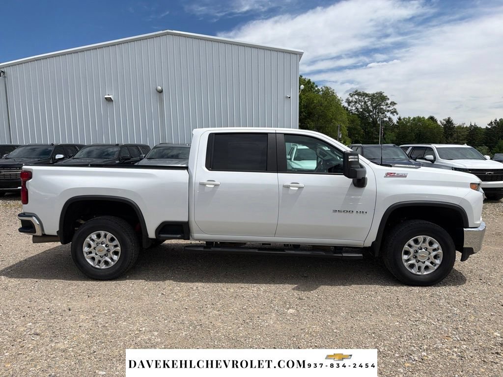 Used 2022 Chevrolet Silverado 3500 LT w/ Convenience Package AWD/4WD image 6
