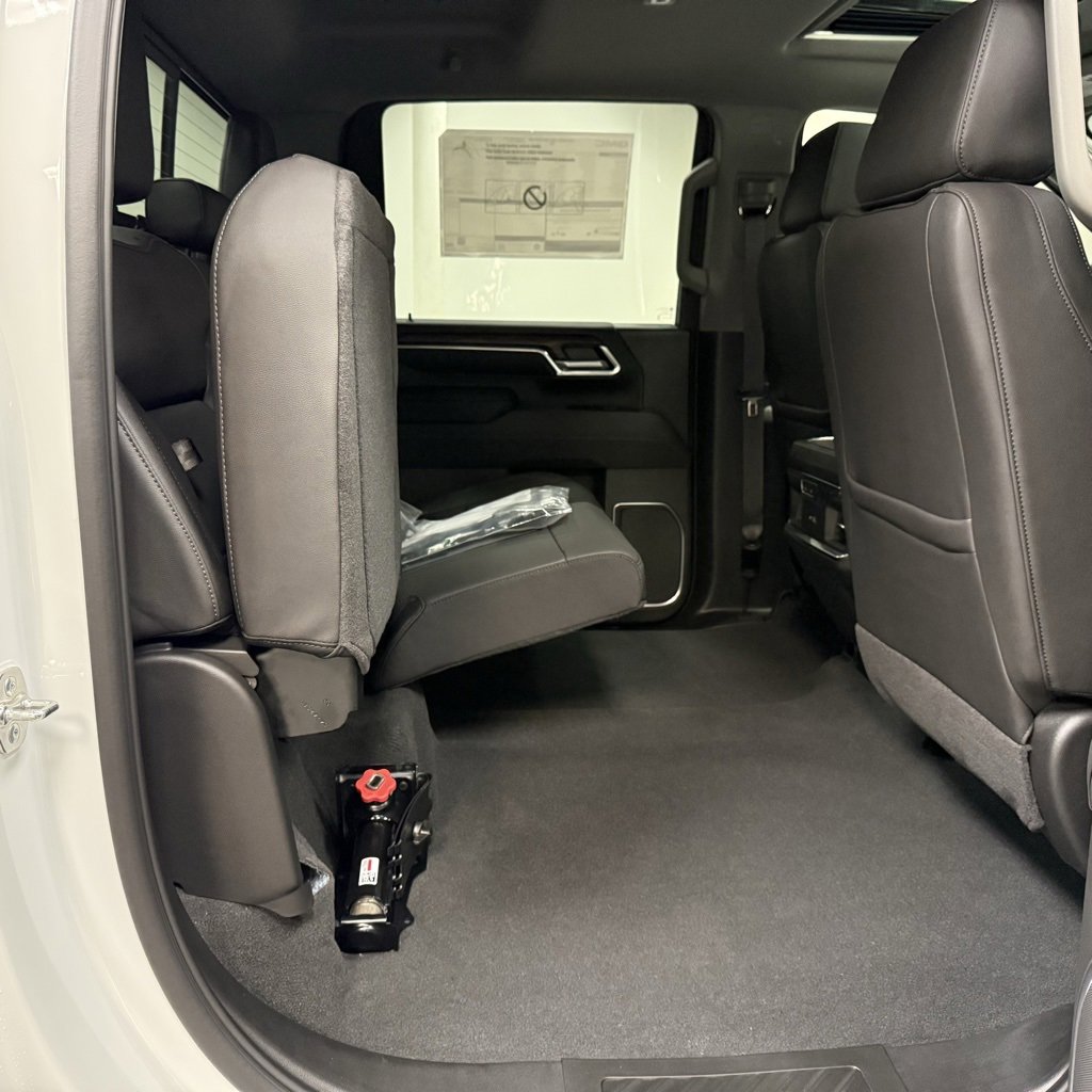 New 2026 GMC Sierra 2500 SLT image 19