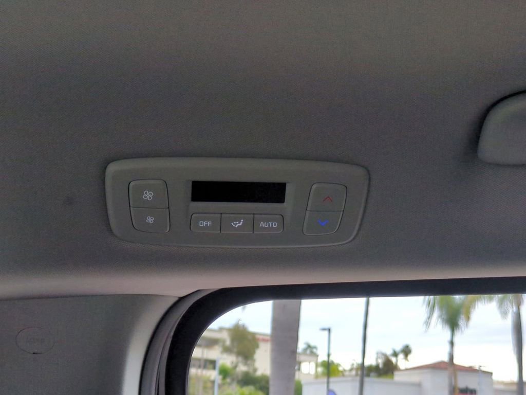 New 2026 Kia Carnival LXS image 21