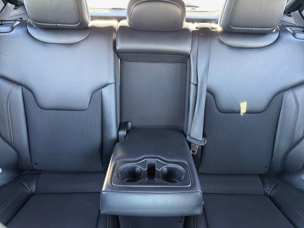 Used 2024 Jeep Compass Trailhawk image 16