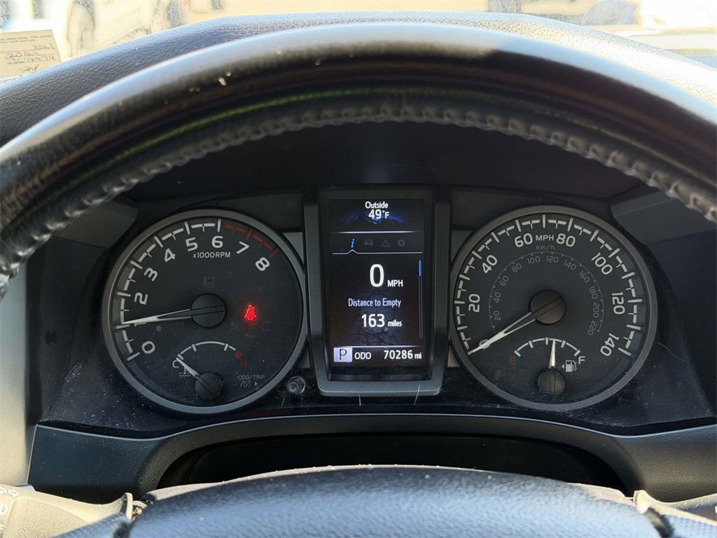 Used 2021 Toyota Tacoma TRD Off-Road image 11