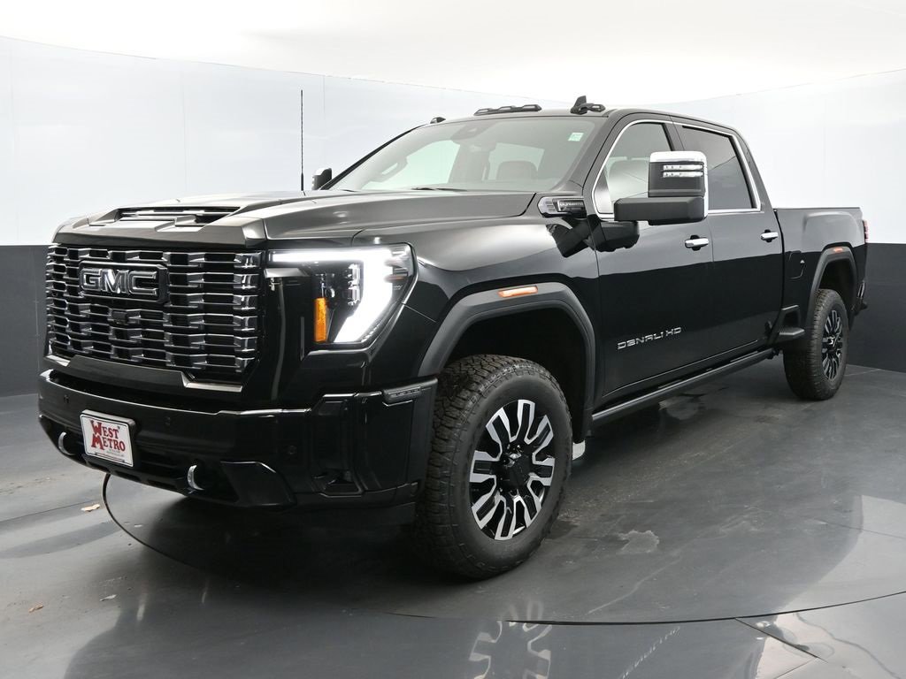 Used 2025 GMC Sierra 3500 Denali Ultimate w/ Snow Plow Prep/Camper Package image 1