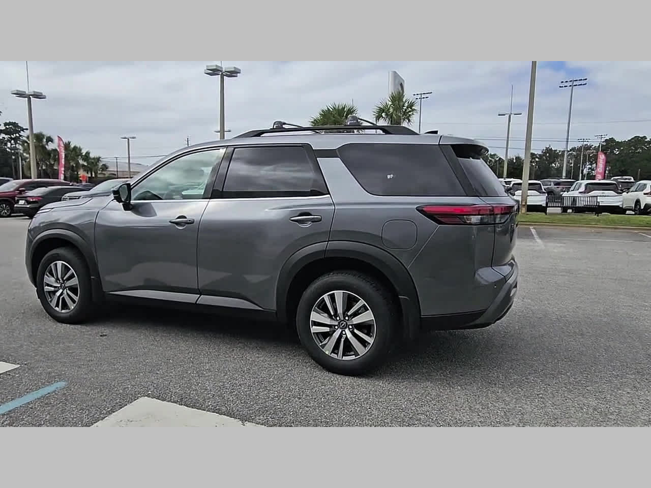 New 2026 Nissan Pathfinder SL FWD image 26