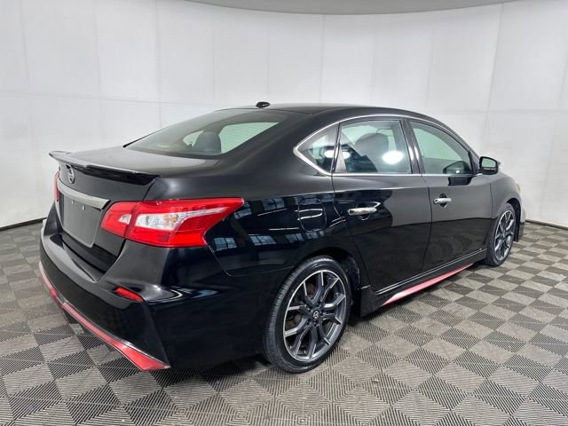 Used 2017 Nissan Sentra NISMO image 3