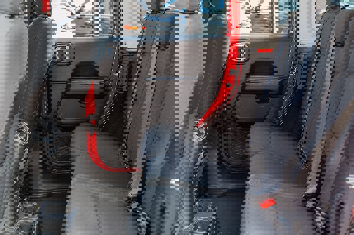 Used 2021 Jeep Wrangler Unlimited Sahara w/ Uconnect 4C Nav & Sound Group image 29