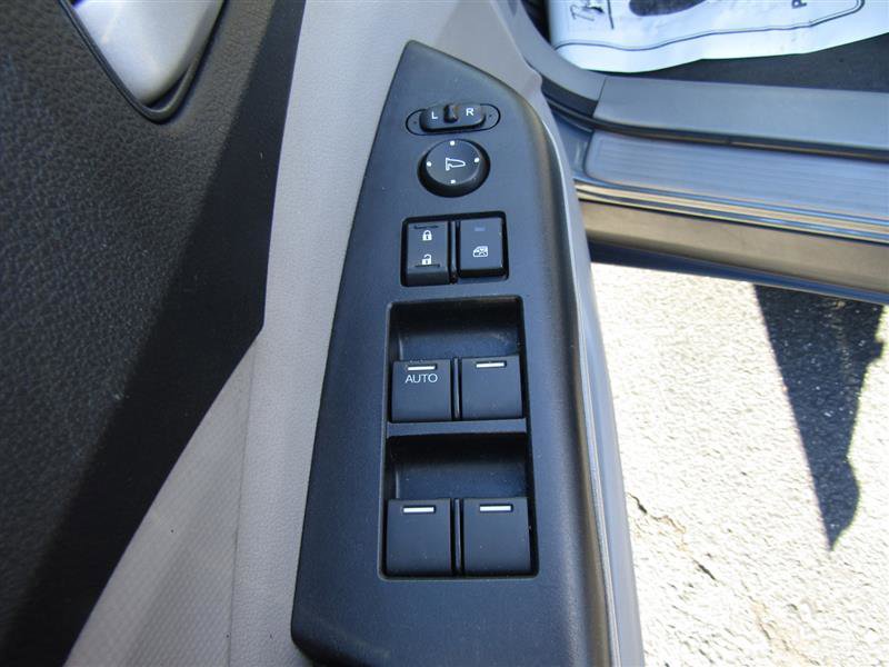 Used 2013 Honda CR-V LX image 10