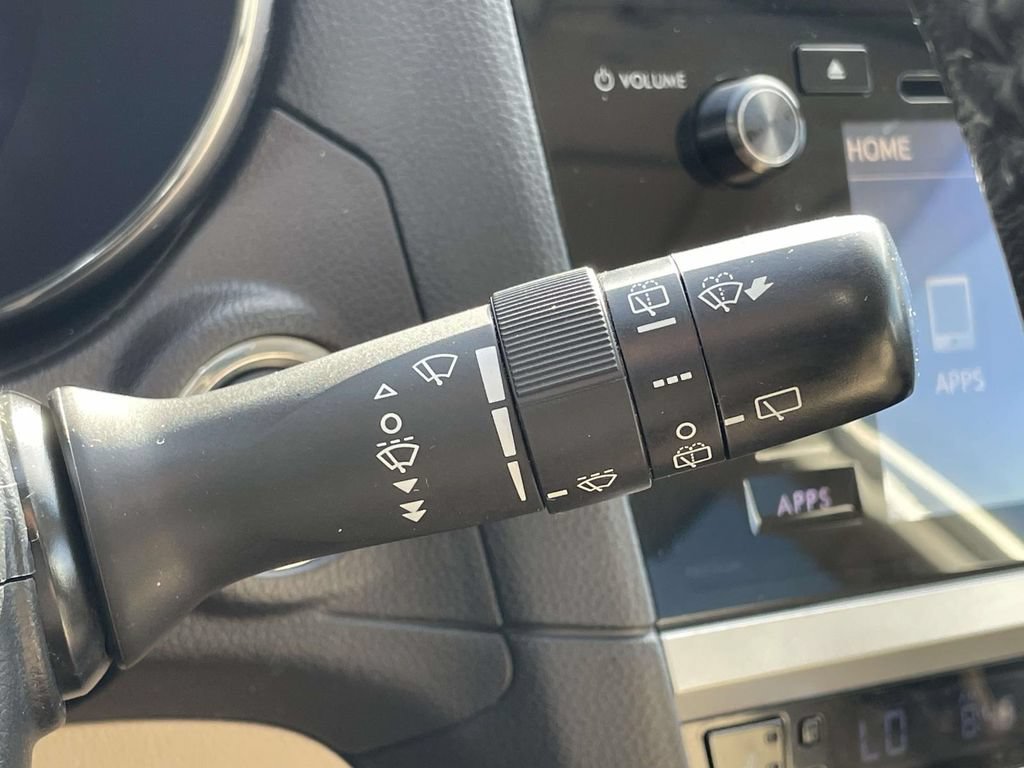 Used 2017 Subaru Outback 2.5i Limited AWD/4WD image 14
