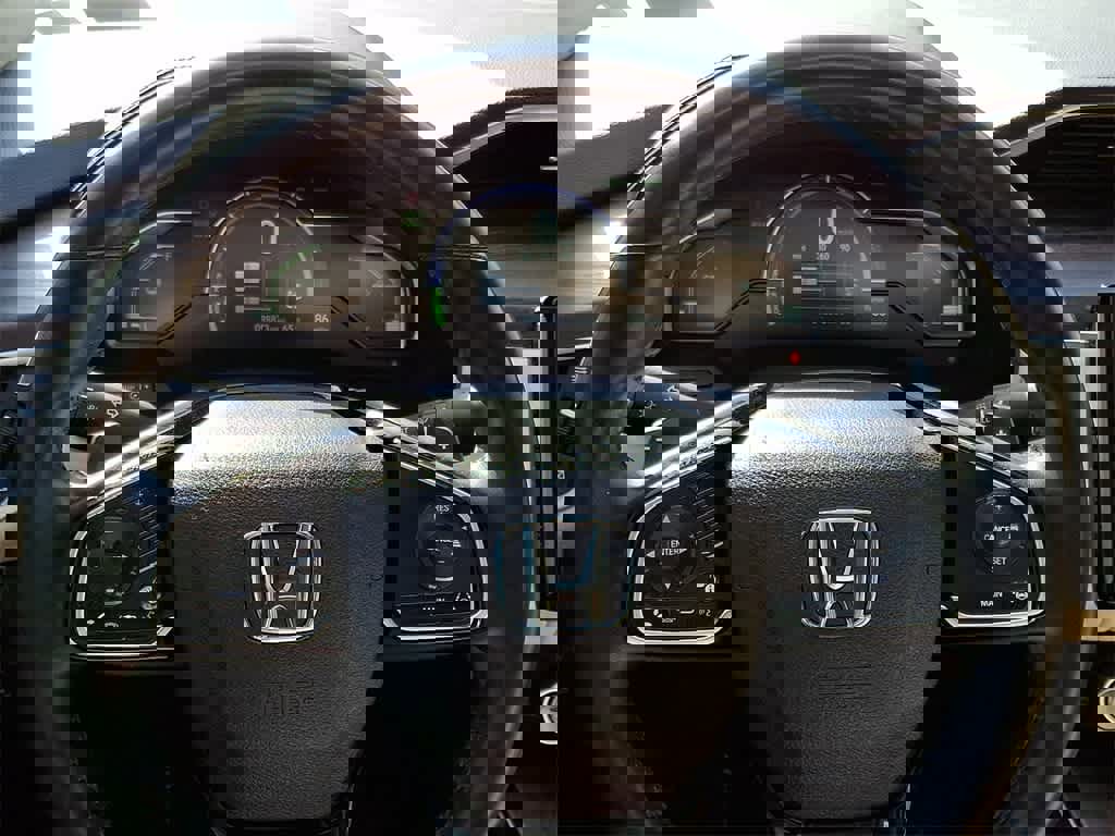 Used 2018 Honda Clarity Touring image 18