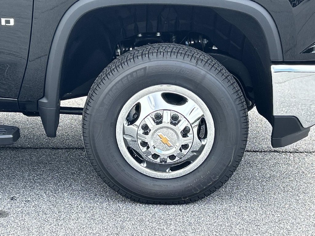 New 2026 Chevrolet Silverado 3500 LT w/ All Star Edition AWD/4WD image 10
