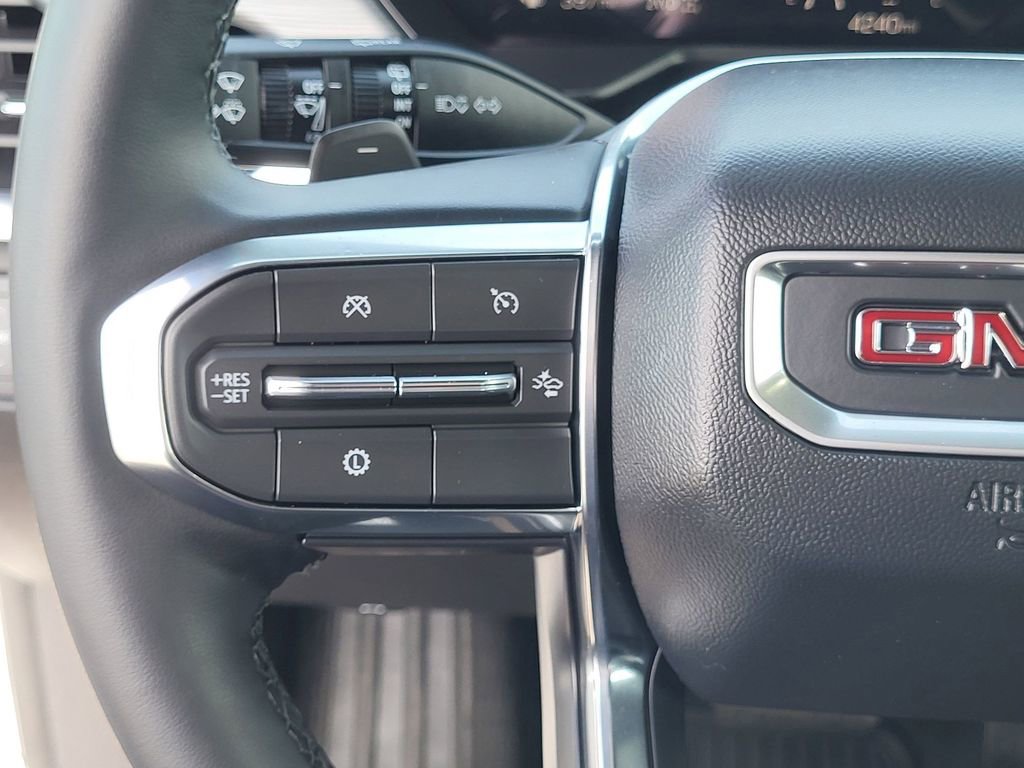 New 2025 GMC Acadia Elevation w/ Elevation Premium Package AWD/4WD image 13