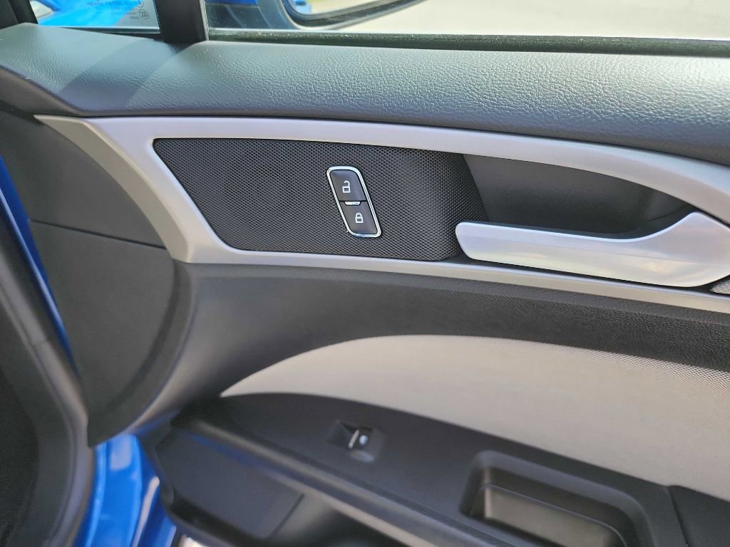 Used 2018 Ford Fusion S image 33