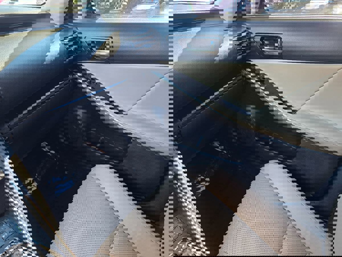 Used 2019 Lexus IS 300 w/ Navigation Package image 36