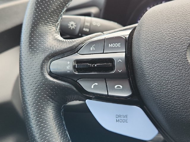 Used 2022 Hyundai Veloster N FWD image 25