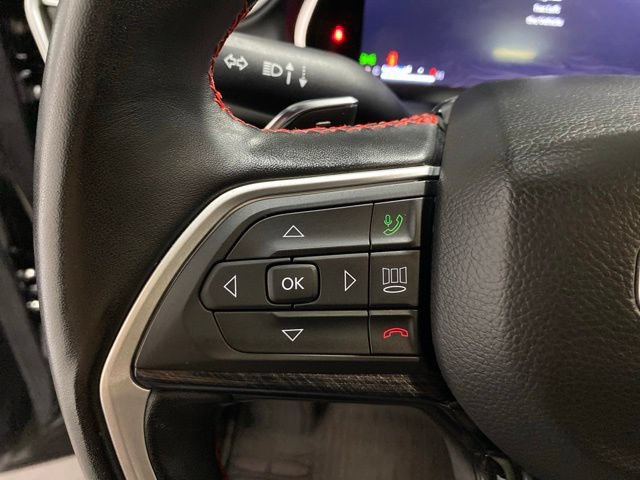 Used 2022 Jeep Grand Cherokee Trailhawk w/ Luxury Tech Group III AWD/4WD image 14