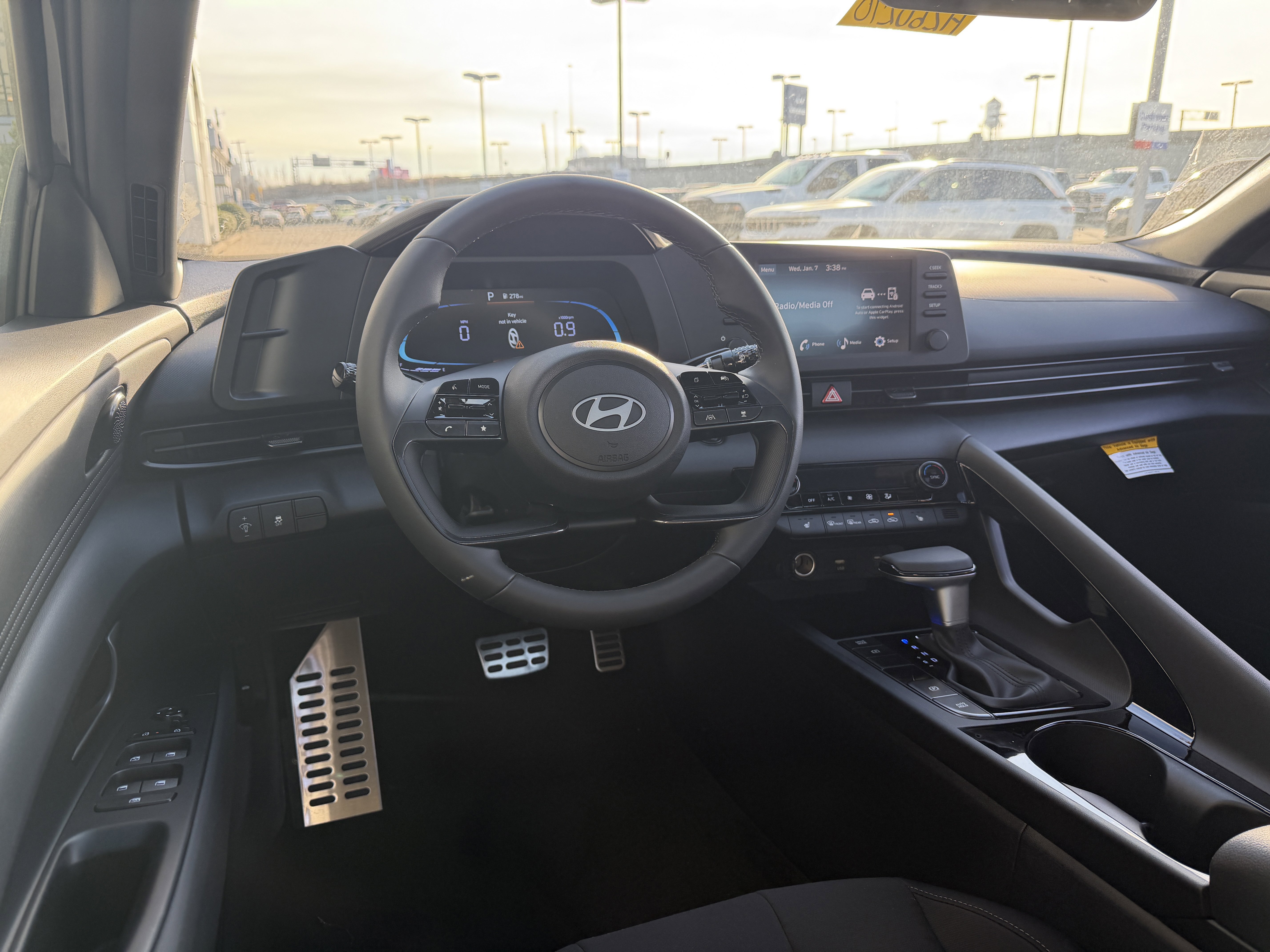 New 2026 Hyundai Elantra SEL Sport FWD image 22