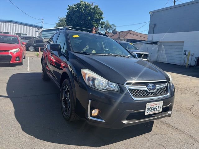 Used 2017 Subaru Crosstrek 2.0i Premium w/ Moonroof Package image 1