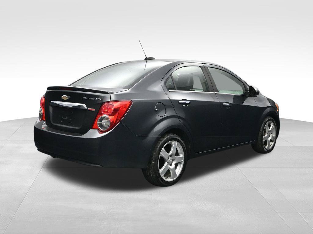 Used 2016 Chevrolet Sonic LTZ FWD image 5
