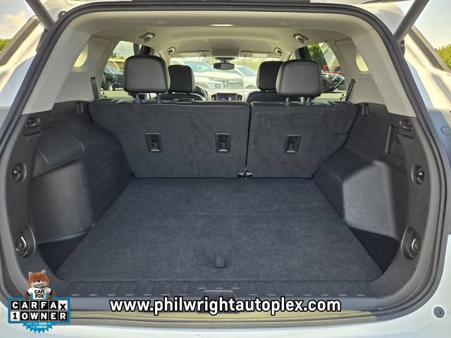 Used 2024 GMC Terrain SLT AWD/4WD image 20