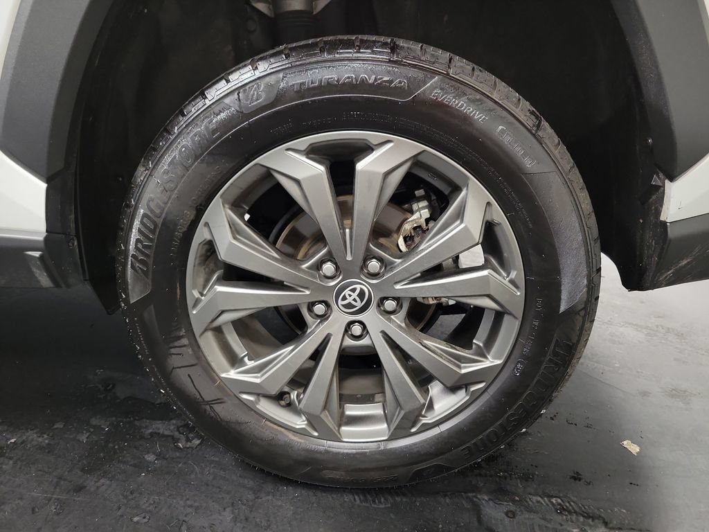 Used 2024 Toyota RAV4 Limited AWD/4WD image 10