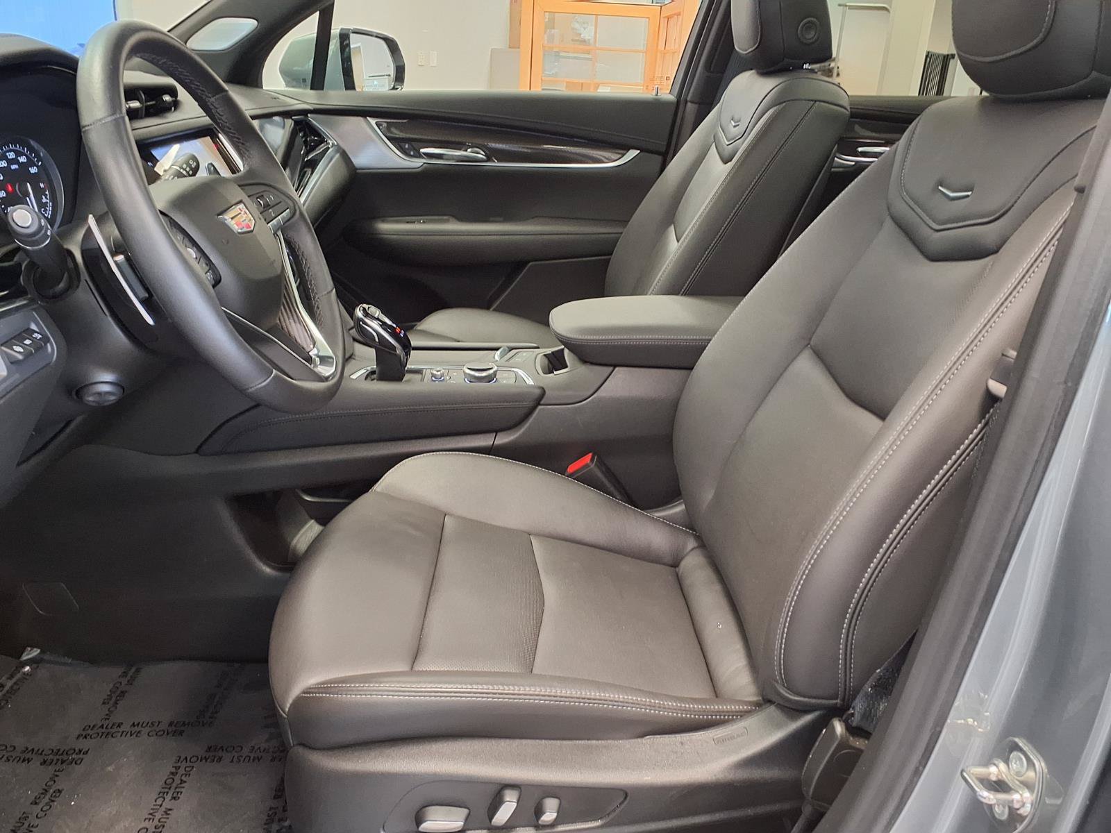 Certified 2024 Cadillac XT6 Sport w/ Technology Package AWD/4WD image 27