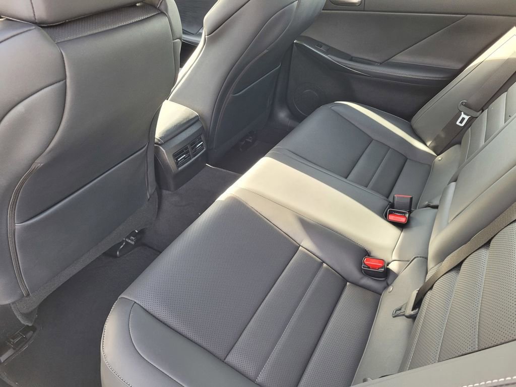 Used 2025 Lexus IS 350 F Sport w/ Navigation Package image 9