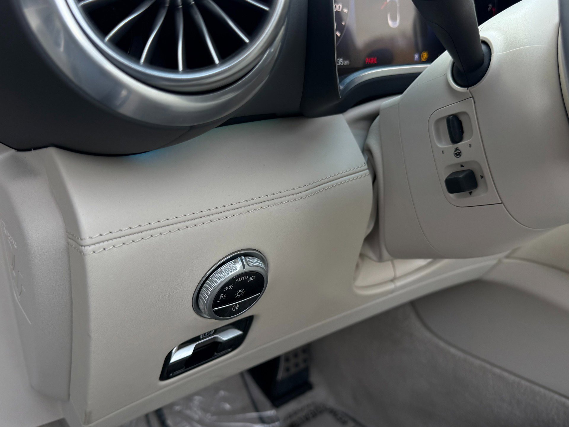 Used 2022 Mercedes-Benz SL 63 AMG 4MATIC image 56