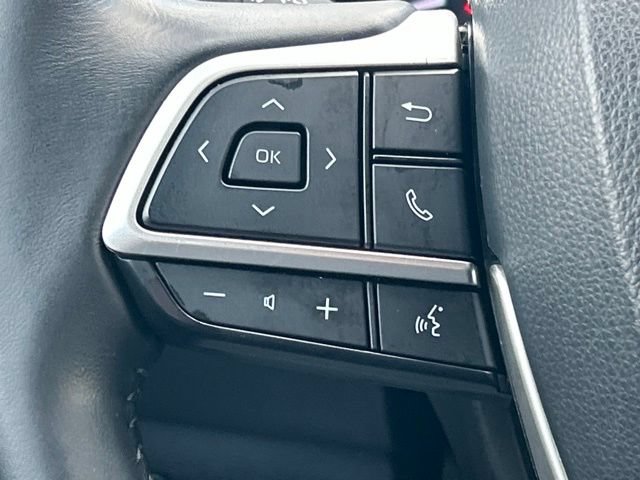 Used 2022 Toyota Highlander XLE AWD/4WD image 74