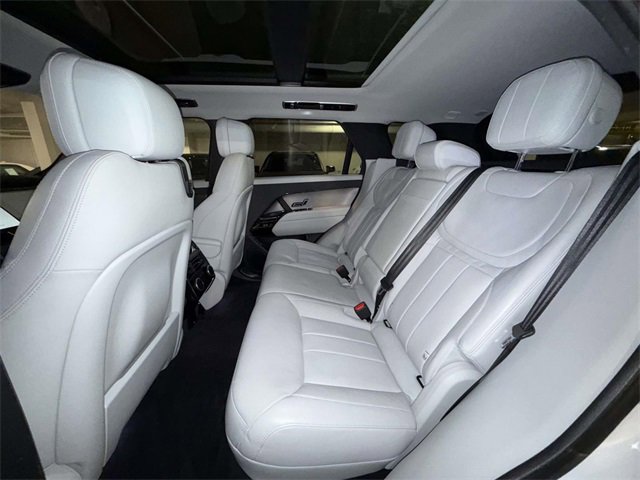 Used 2023 Land Rover Range Rover Sport SE image 18